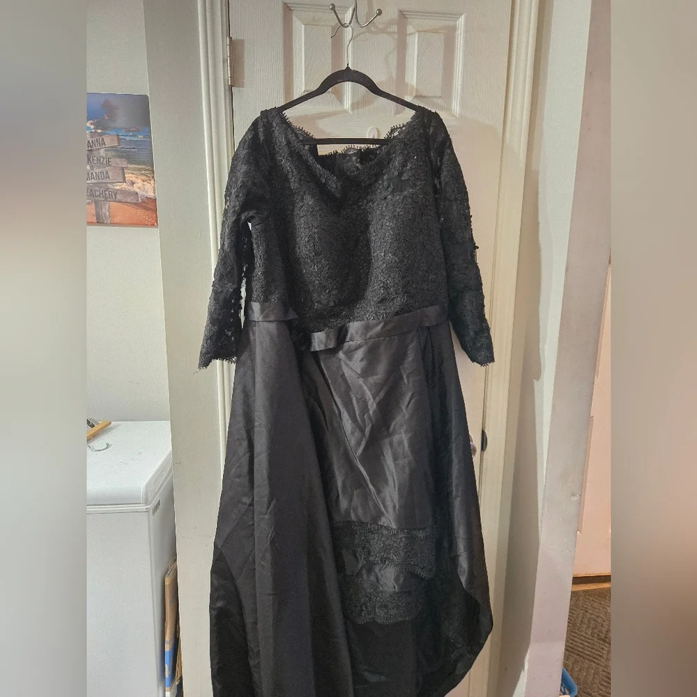 28w Hebeos Prom Dress Worn Once - Picture 5 of 13